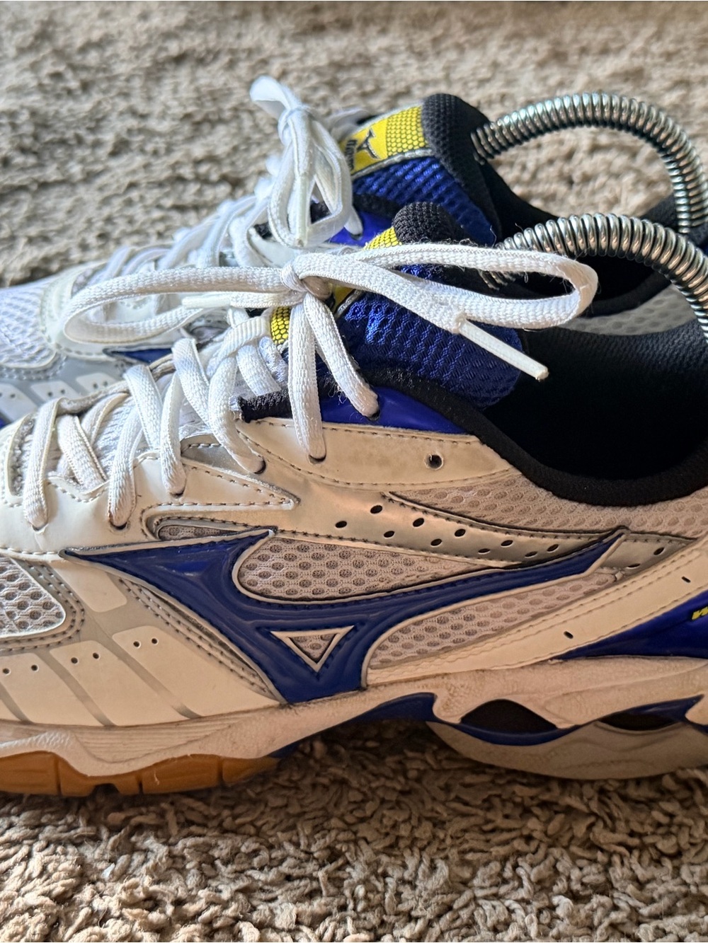 Mizuno Ladies Wave Bolt Royal Blue White Silver Athletic Shoe Sz 8  9KV-28425